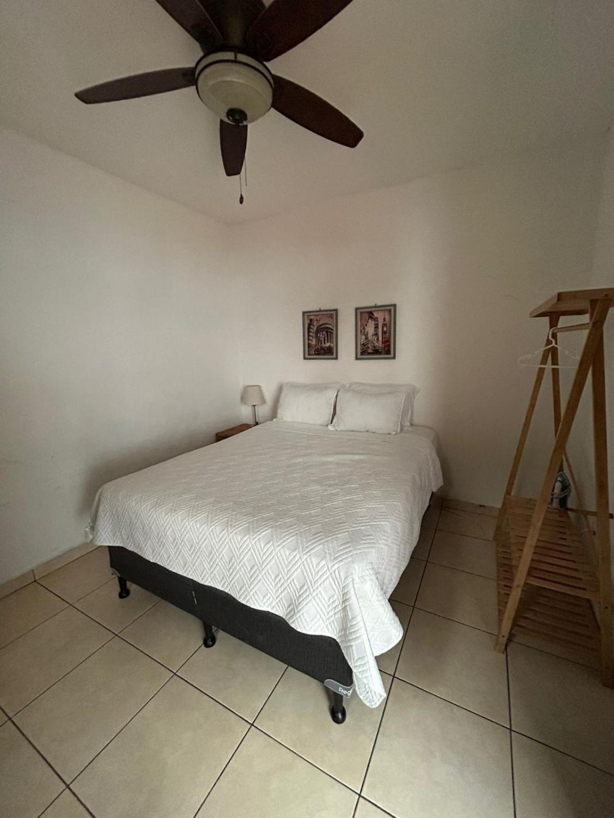 テグシガルパ Casa Sur Bed & Breakfast エクステリア 写真